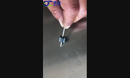 干冰清洗機(jī)行心齒輪干冰去毛刺應(yīng)用案例視頻 